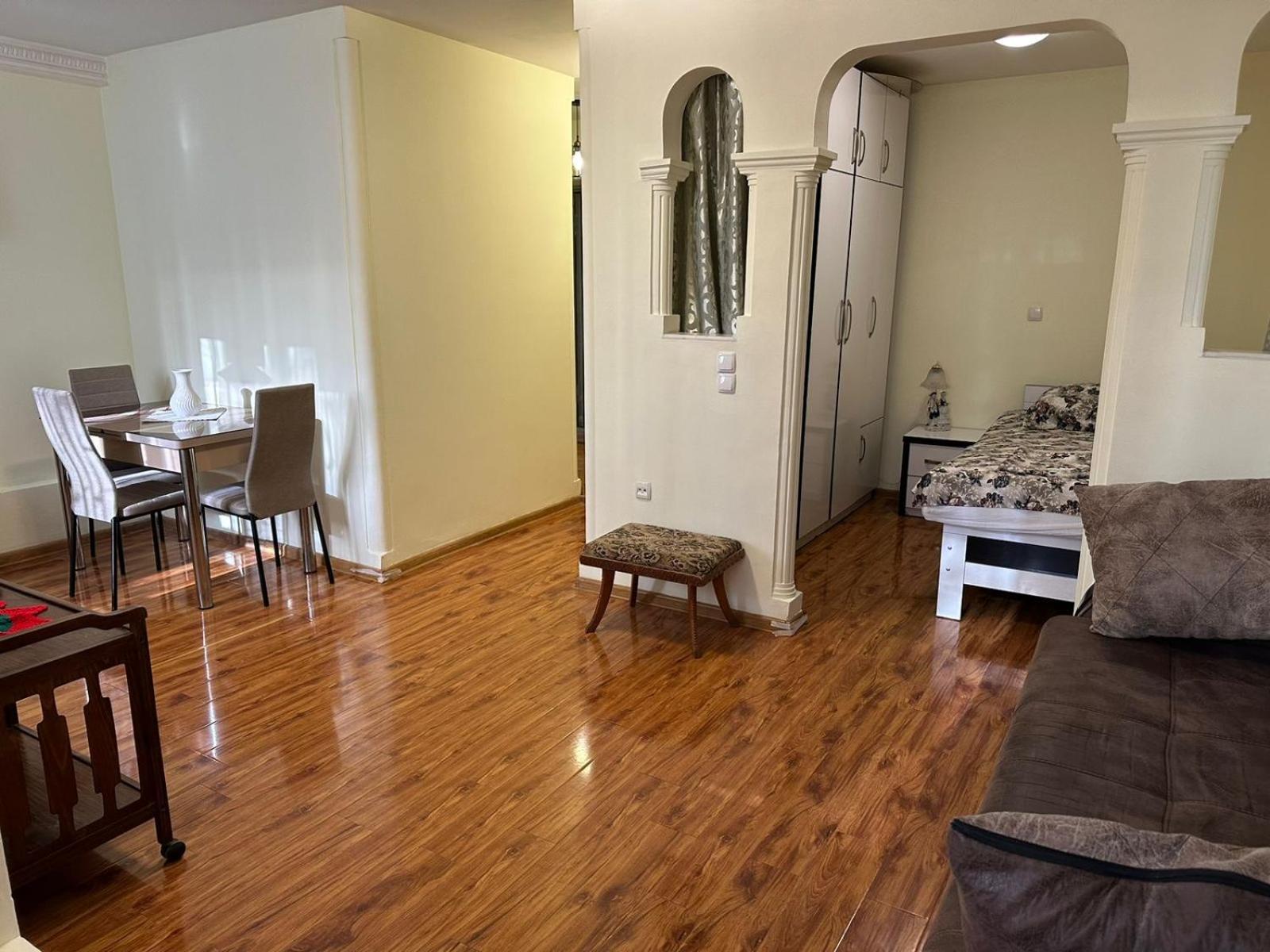 House At Ortachala Apartment Tbilisi Bagian luar foto