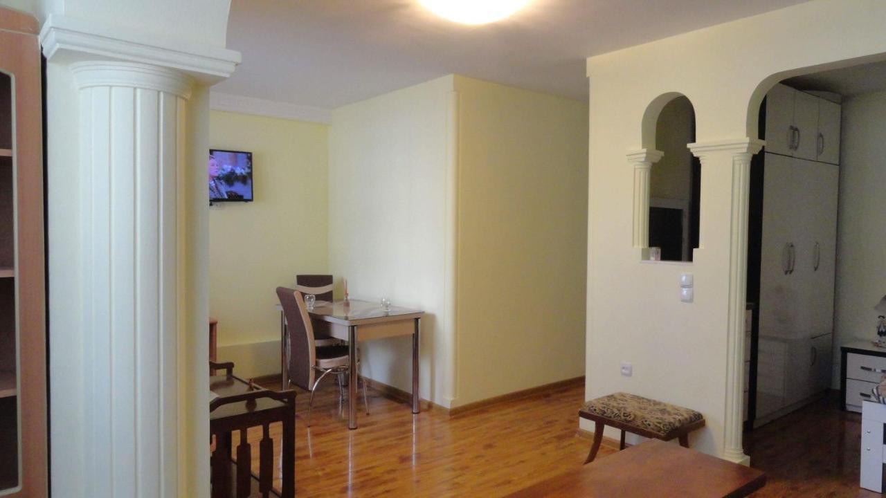House At Ortachala Apartment Tbilisi Bagian luar foto